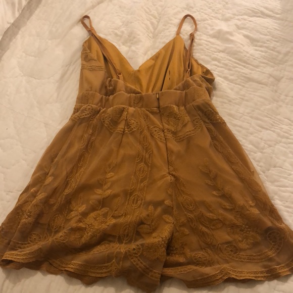 Gold romper, Haute Monde brand, size S. - Picture 2 of 5